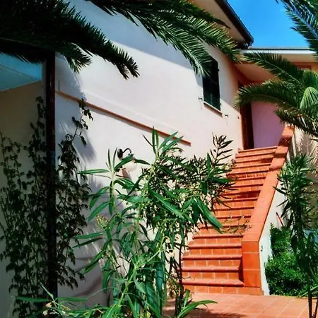 Bed & Breakfast Giardino Agritourist 3*