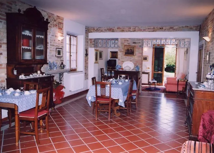 Giardino Agritourist Bed & Breakfast Controguerra