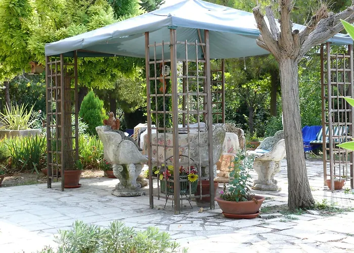 Bed & Breakfast Giardino Agritourist